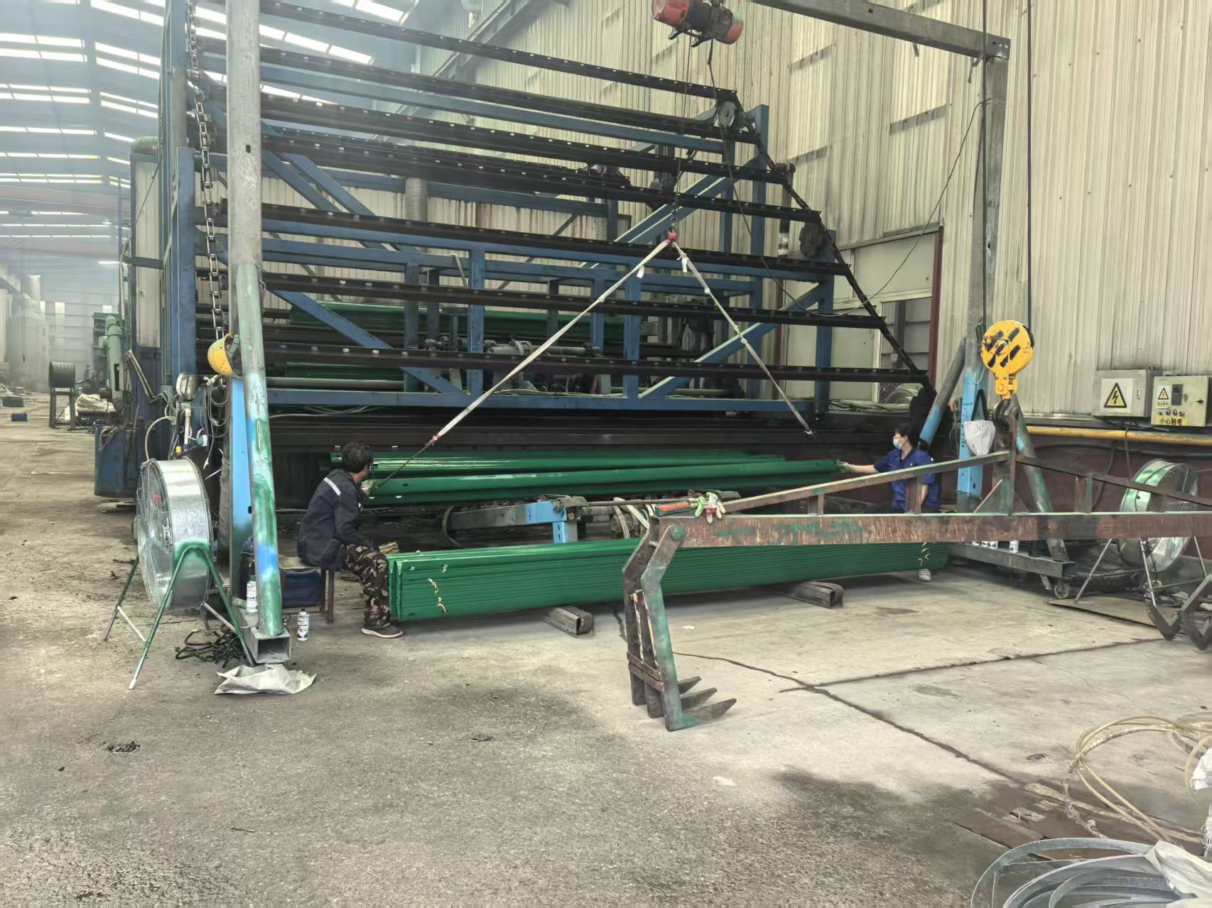 三门峡市波形护栏环氧锌基波形护栏 - 方案